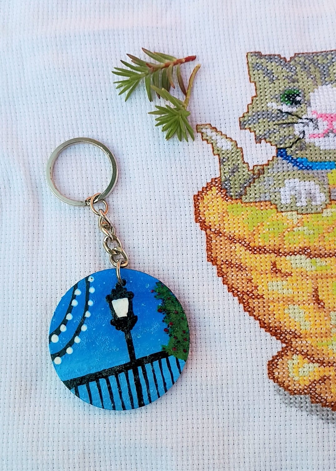 Night Street Lamp Wooden Keychain β Aesthetic Sky Theme Keyring | AVF Fashion Wear